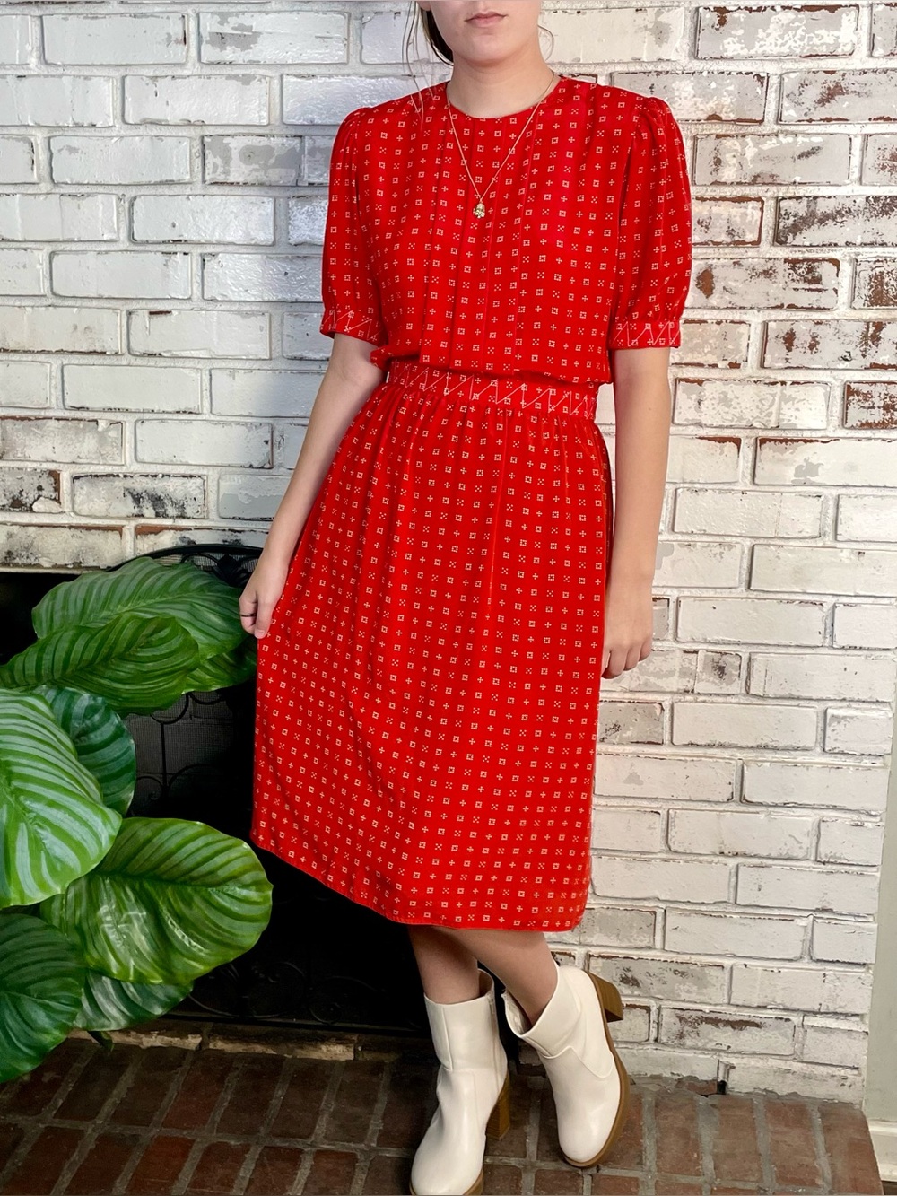 Vintage 80s Petites for Maggy Red Secretary Puff Short Sleeve Pleated Midi Dress